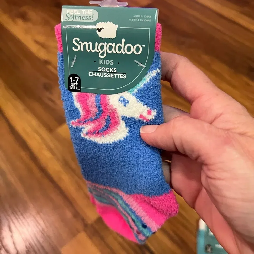 Snugadoo Kids Soft Socks Size 1-7 non-slip 3 pairs NWT